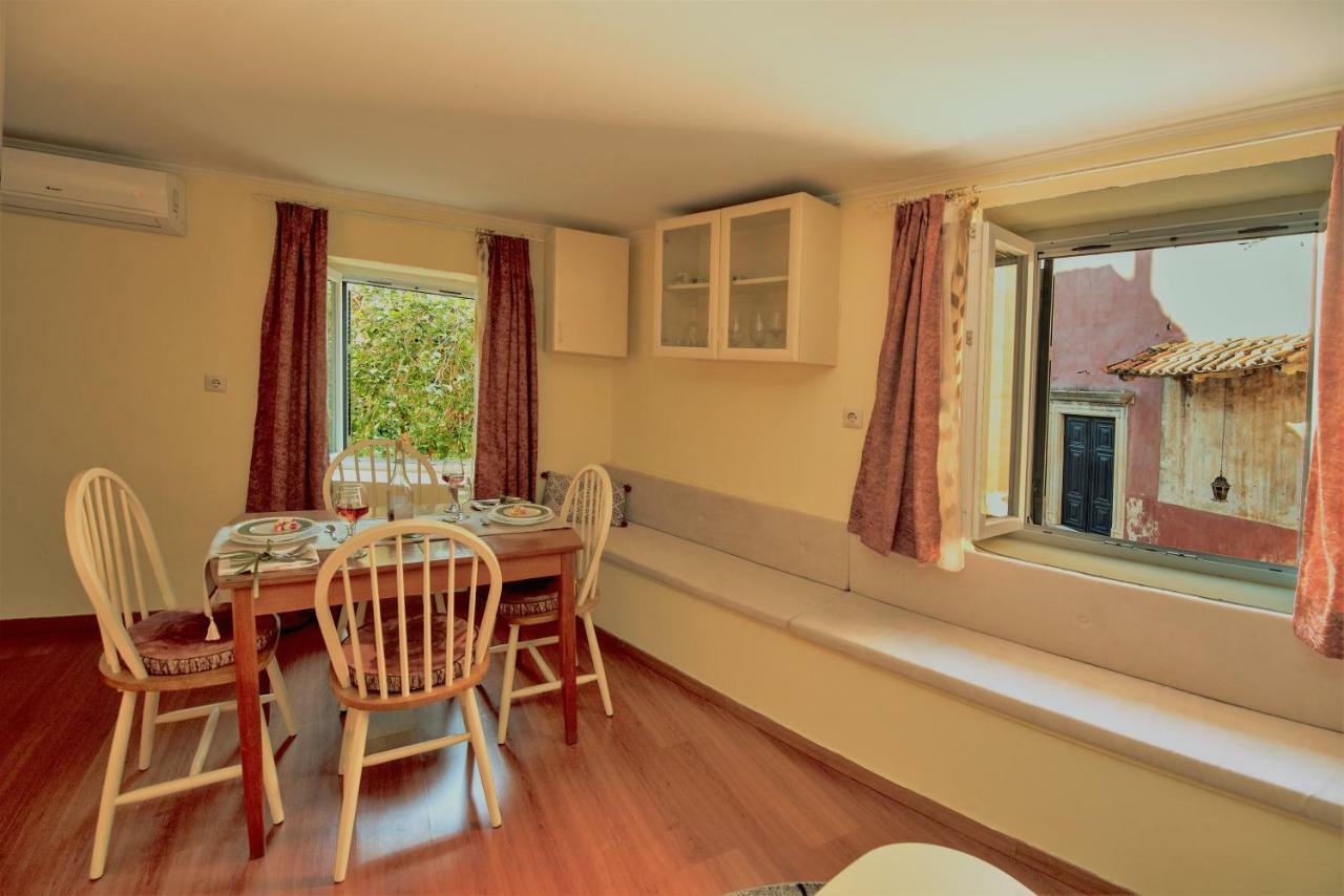 Venetian Well Cozy Apartment Corfu Old Town Eksteriør billede