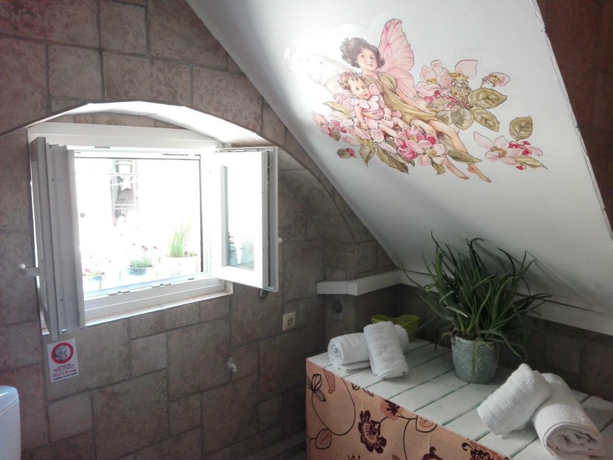 Venetian Well Cozy Apartment Corfu Old Town Eksteriør billede